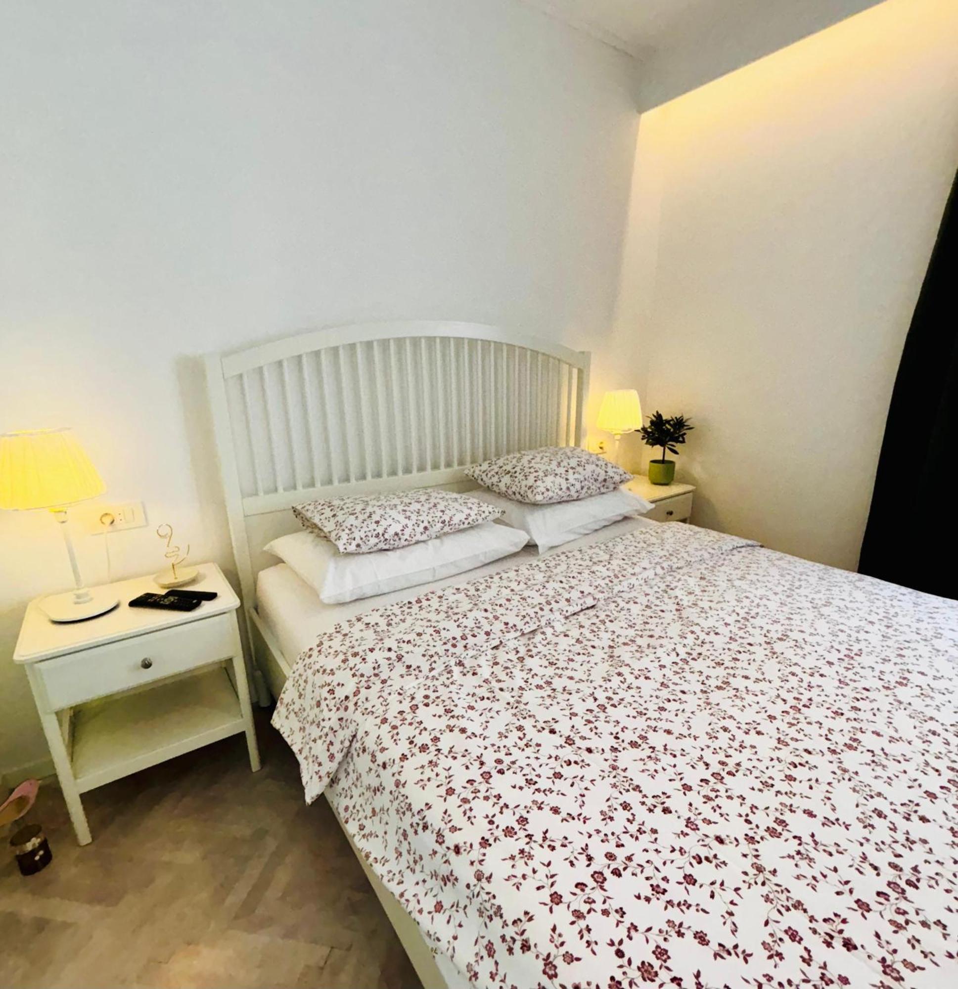 The L Place By Split Right Place Extérieur photo